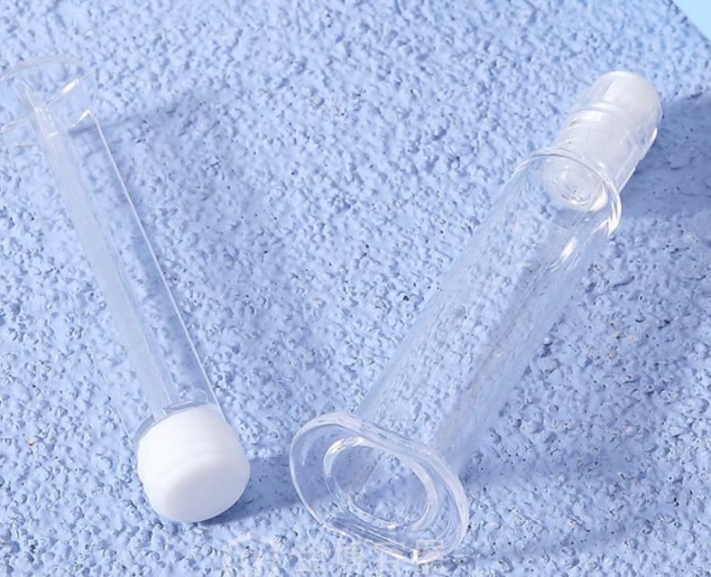 1ml clear plastic syringe